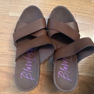 Blowfish wedge shoes